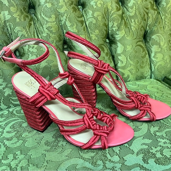 CAbi Shoes - CAbi Tiptoe Heel Sandals 9M
Red Open Toe Rope Trim
